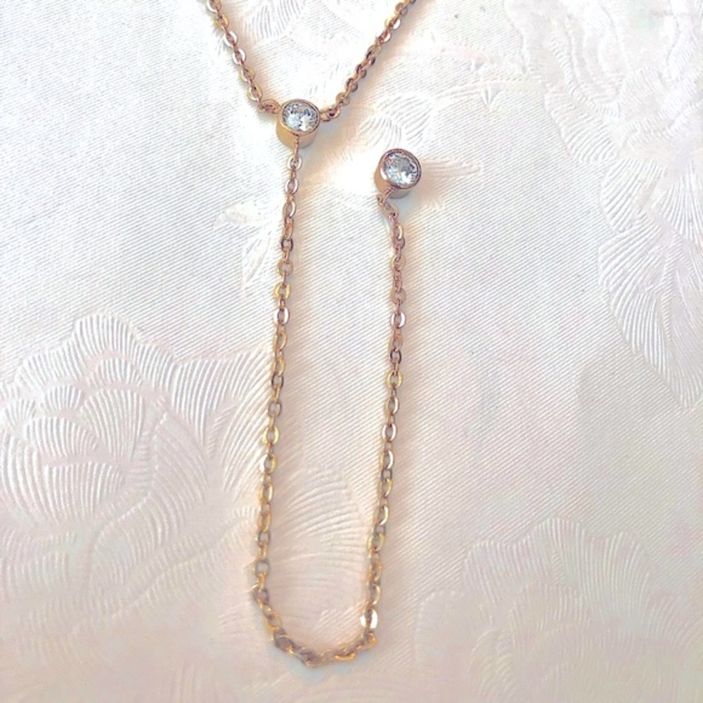 Banana Republic gold Y-Style Necklace